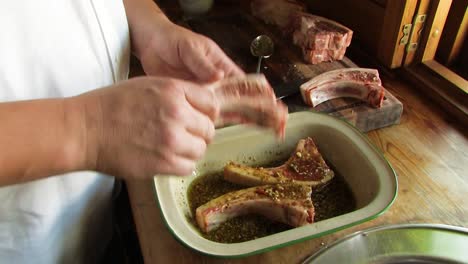 marinading-lamb-chops-in-the-kitchen