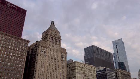 Timelapse-of-Clouds-City-Skyline-Chicago