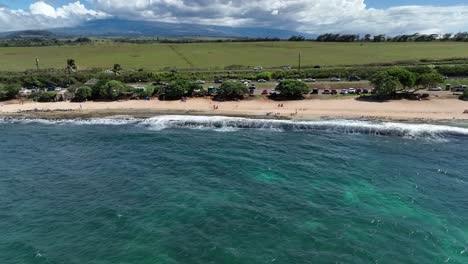 Ho'okipa-Beach-is-a-popular-tourist-destination-and-sightseeing-location-in-Maui,-Hawaii,-USA