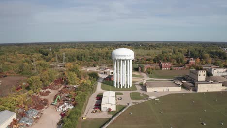 Flint,-Michigan-water-tower-and-treatment-plant-wide-shot-drone-video-moving-sideways