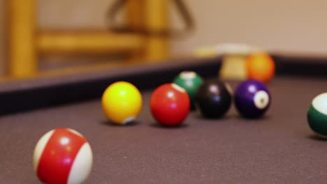 Colored-Snooker-Balls-Moving-On-The-Table---close-up
