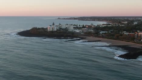 Bargara-Beach-Qld-Drohne---Sonnenaufgang