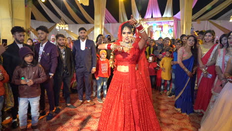 A-bride-dancing-in-her-wedding-ceremony-in-India