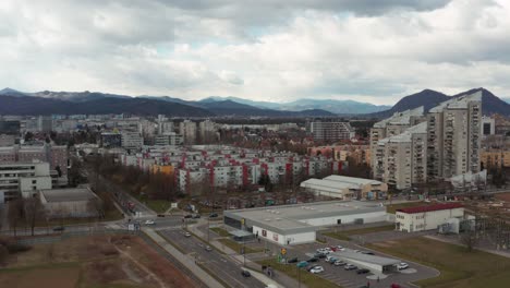 Luftaufnahme-Hoch-über-Der-Stadt-Ljubljana,-Der-Hauptstadt-Sloweniens