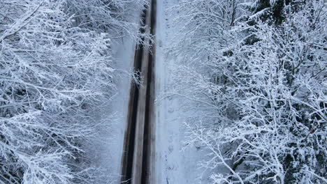 Aerial-view-of-snowy-winter-road