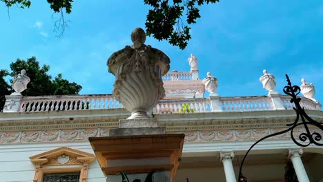 Timelapse-at-a-historic-House-in-Paseo-del-Montejo-In-the-city-of-Merida-in-Mexico
