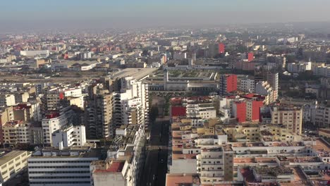 Luftaufnahme-Von-Casablanca-Mit-Blick-Auf-Den-Bahnhof-Casavoyageurs