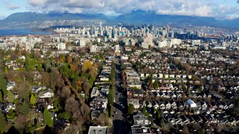 Downtown-Vancouver-From-Shaughnessy-Residential-Neighbourhood-In-Vancouver,-British-Columbia,-Canada