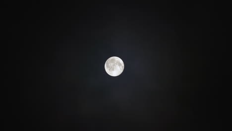 Full-moon-at-night-4K