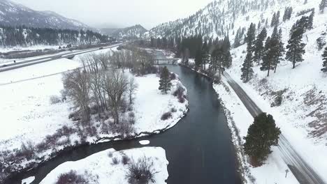 AERIAL---Drone-flies-above-fork-in-the-river