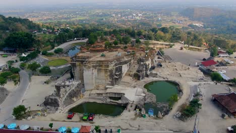 Cultural-preserve-of-closed-stone-mine-Breksi-Cliff,-Yogyakarta,-Indonesia