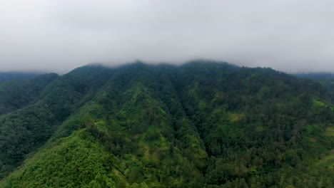 Merapi-mount-shrouded-in-clouds,-Yogyakarta-in-Indonesia