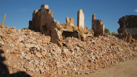The-Ruins-Of-Belchite-In-Aragon,-Spain---handheld-shot
