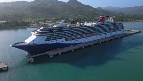 drone-shot-of-majestic-cruise-at-Amber-cove,-puerto-Plata,-Dominican-Republic