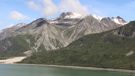 Cruise-through-Tarr-Inlet,-Glacier-Bay-National-Park-and-Preserve,-Alaska