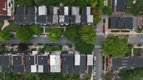 Straight-down-aerial-shot-of-townhomes-in-a-city-suburb