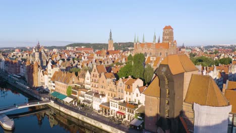 Drone-Boom-Shot-Reveals-Gdansk-Old-Town-on-Beautiful-Morning