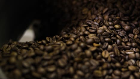 Frisch-Dunkel-Geröstete-Kaffeebohnen