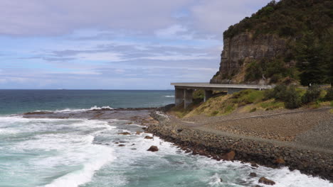 The-start-of-the-Sea-Cliff-Bridge-in-New-South-Wales,-Australia