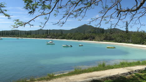 Isla-De-Pinos-Bahía-Tropical-De-Kuto-En-El-Océano-Pacífico,-Nueva-Caledonia,-Vista-Panorámica