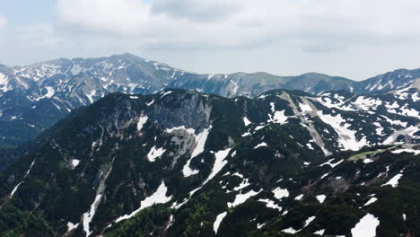 Cumbre-De-La-Montaña-Vogel-Desde-Los-Alpes-Julianos-En-El-Parque-Nacional-Triglav-En-Eslovenia