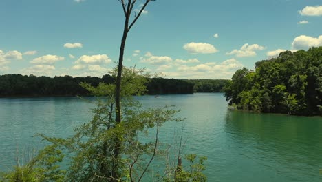 Anderson-Park-Am-Norris-Lake-In-Tennessee