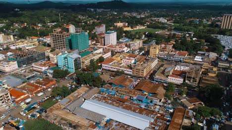 Luftaufnahme-Der-Stadt-Arusha