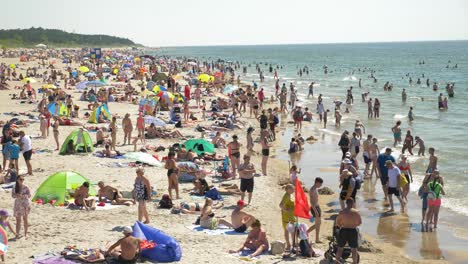 Overcrowded-beaches-after-quarantine