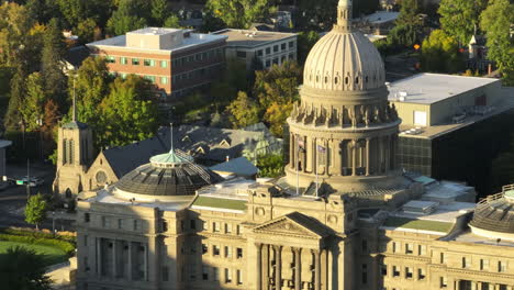 Close-up-aerial-of-Idaho-Capital-building-in-downtown-Boise