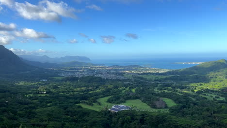 Panorama-of-Windward-Oahu-from-the-Pali-Lookout-on-Oahu,-Hawaii