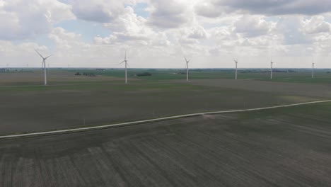 Turbinas-De-Energía-Eólica-En-Tierras-Agrícolas-Iowa-Estados-Unidos-Drone-Aéreo