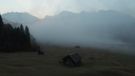Amanecer-Brumoso-Alpes-Bávaros-|-4k-D-log:-Perfecto-Para-Gradación-De-Color