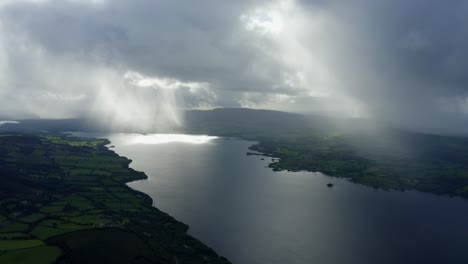 Lough-Derg,-County-Tipperary,-Irland,-September-2021