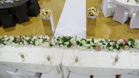 Shot-of-wedding-reception-venue-and-dinner-table-decoration