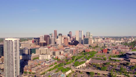 Speer-Boulevard-Bridge-And-High-Rise-Buildings-At-Downtown-Denver-In-Colorado,-USA