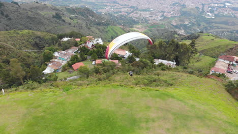Paragliding---Paraglider-Take-Off-From-Mountain-In-Medellin,-Colombia