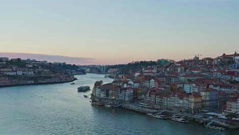 Douro-river-at-sunset-in-Porto,-Portugal