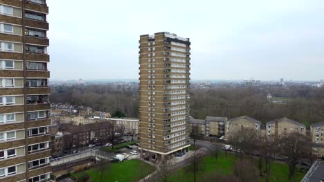 High-rise-apartments-in-London