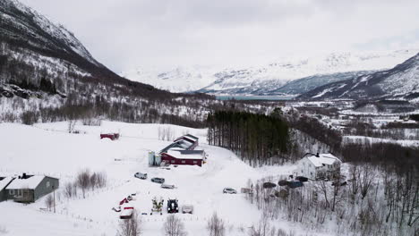 Harsh-snowy-winter-conditions-for-villagers-in-Manndalen-valley,-Norway