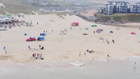 Wassersportfestival-Für-Surfer-Am-Strand-Von-Perranporth-England