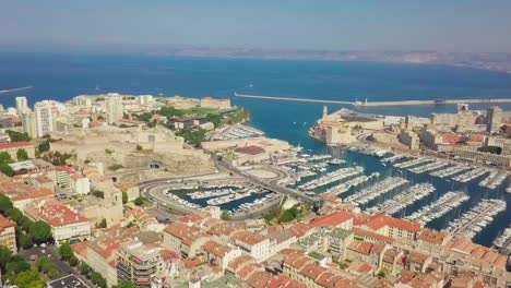 The-stunning-and-vibrant-Old-Port-of-Marseille-in-Southern-France,-a-lively-yacht-marina-by-the-ocean