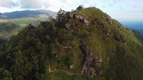 Aerial-Footage-Over-"Little-Adam's-Peak"-Top-Of-Hill-In-Ella,-Sri-Lanka