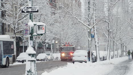 Fire-Truck-Rushes-To-Emergency-In-Heavy-Snow-In-New-York-City