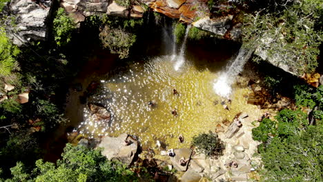 Wasserfall-Tal-Der-Schmetterlinge-In-Sao-Thomé-Das-Letras,-Minas-Gerais,-Brasilien