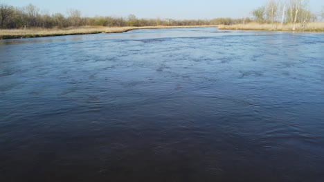 North-Platte-River,-In-Der-Nähe-Von-North-Platte,-Nebraska---Drohnenaufnahme