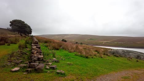 Saddleworth-Moor-looking-out-on-to-Dowry-Reservoir,-Oldham
