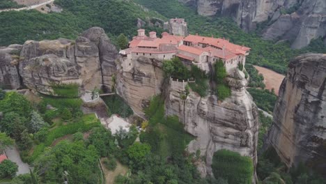 Monastery-on-a-cliff-at-Meteora-,-Greece