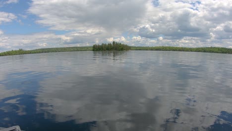 POV-from-fishing-boat-while-rapidly-cruising-over-open-waters-of-Lake-Vermilion-in-northern-Minnesota
