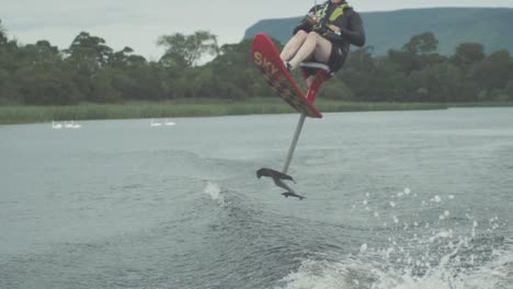 Air-Chair-Sky-Ski-Awesome-Wake-Jump-Auf-Dem-Fluss-Wassersport