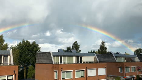 Rainbow-in-the-sky-above-the-houses